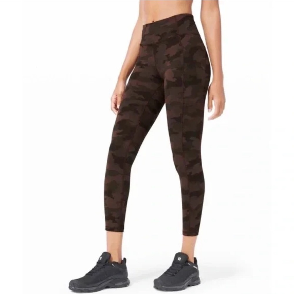 Lululemon Women's Invigorate‎ High Rise Camo Brown Size 4 Athleisure Yoga Gym